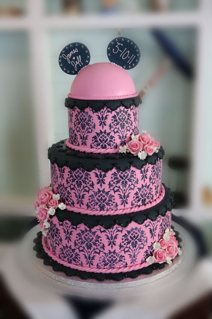 Свадебный торт с датой свадьбы